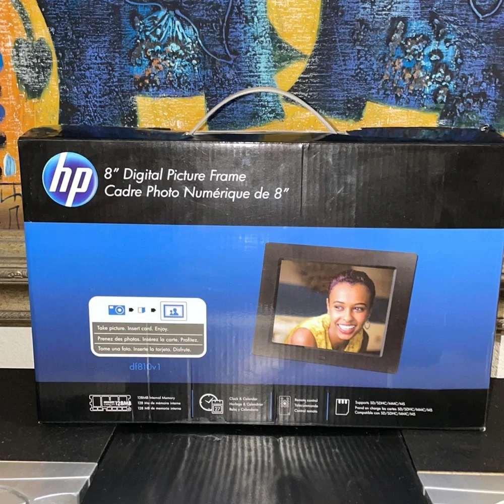 New open box but never used HP 8” Digital Picture Frame